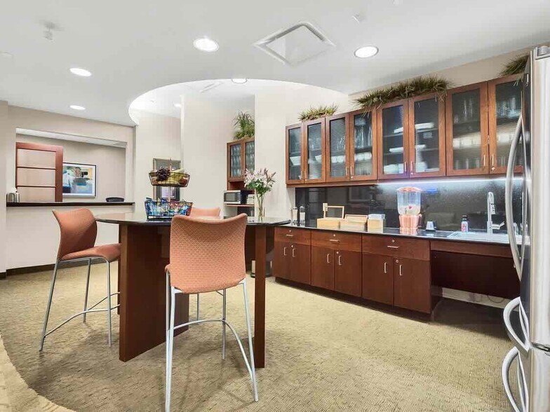 More Photos Of 1540 International Pky, Lake Mary Office For Sale