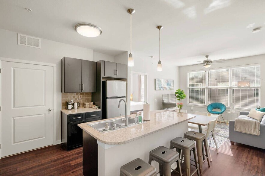 More Photos Of 5600 Smu Blvd, Dallas Apartments For Lease