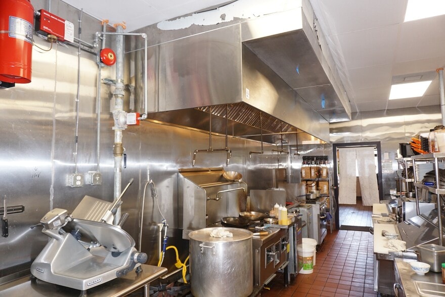 More Photos Of 3021 W Waters Ave, Tampa Restaurant For Sale