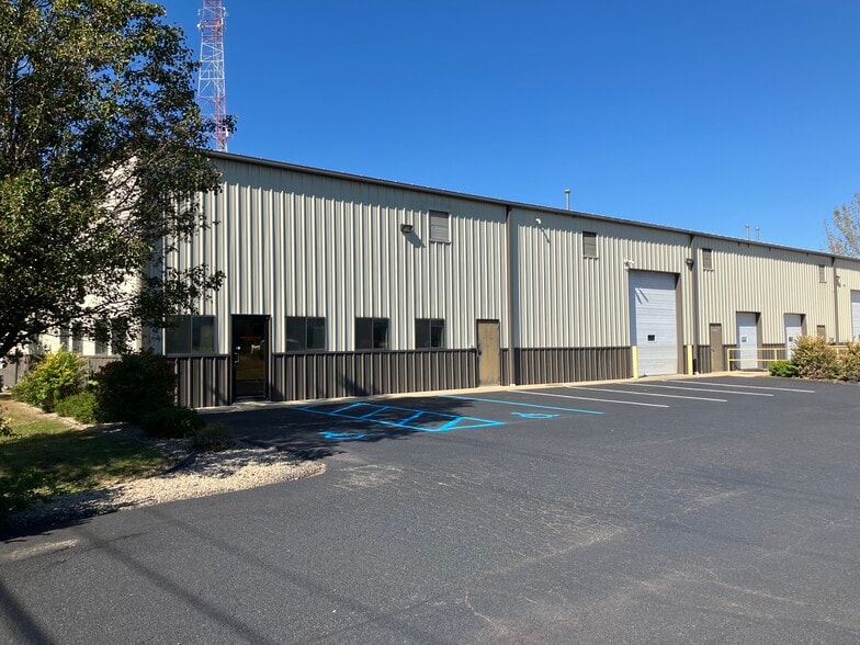 More Photos Of 770 Andico Rd, Plainfield Warehouse For Lease