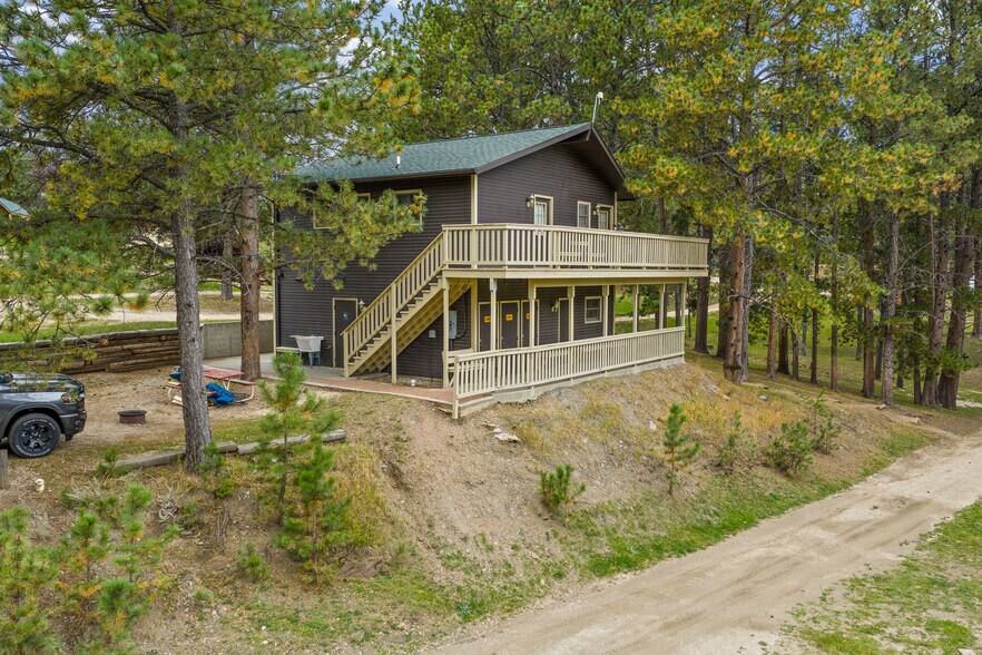 More Photos Of 1116 N 5th St, Custer Trailer Camper Park For Sale