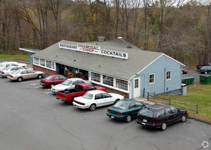 Primary Photo Of 670 Main St N, Woodbury General Retail For Sale