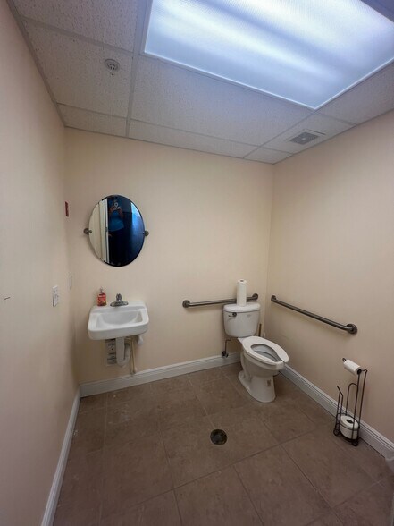 More Photos Of 160 Cypress Point Pky, Palm Coast Storefront Retail Office For Sale