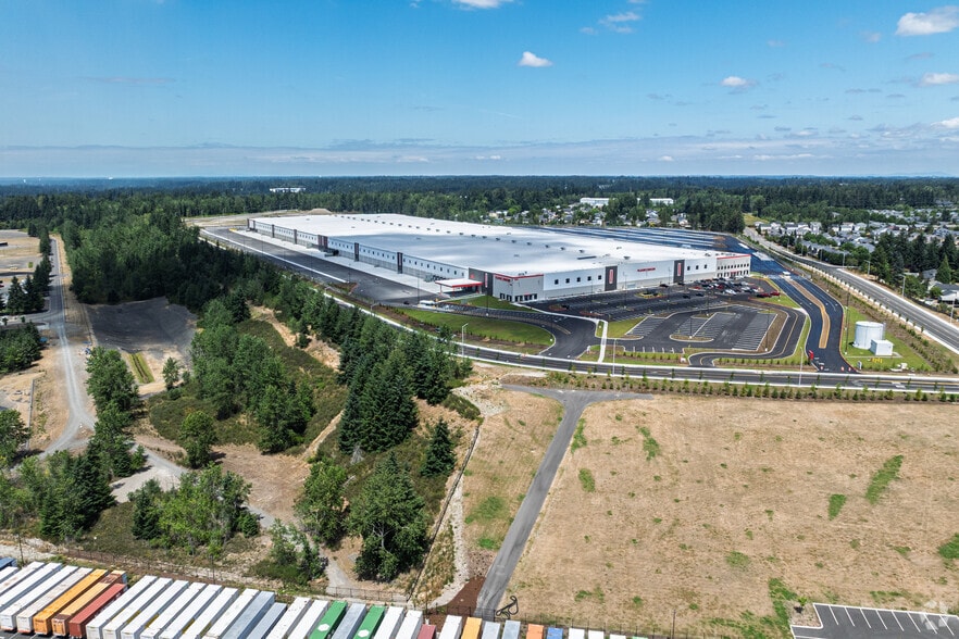 More Photos Of 17819 Canyon Rd E, Puyallup Distribution For Lease