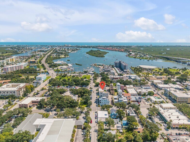 More Photos Of 136 Julia St, New Smyrna Beach Flex For Sale