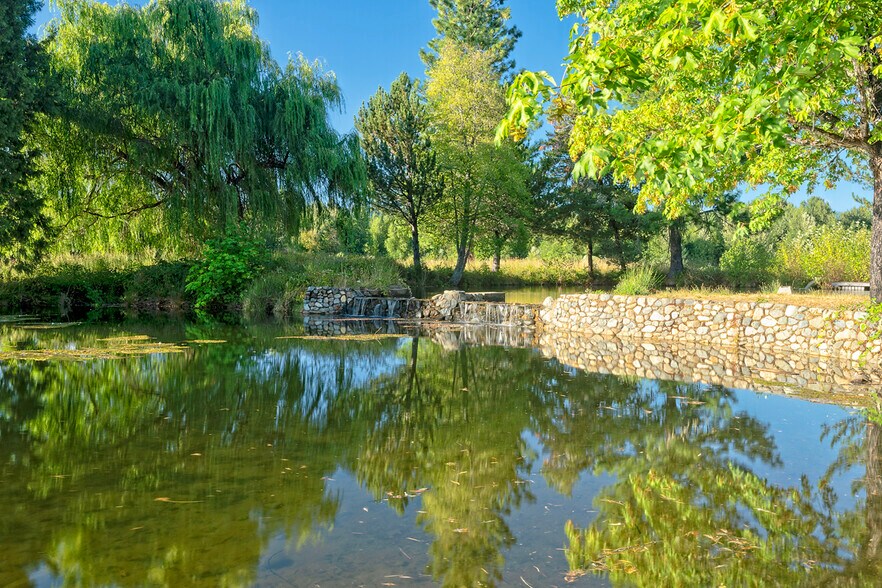More Photos Of 3900 Holland Rd loop, Cave Junction Winery Vineyard For Sale