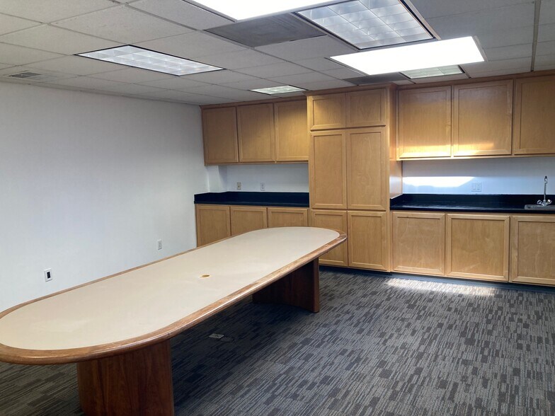 More Photos Of 2196 American Ave, Hayward Warehouse For Lease
