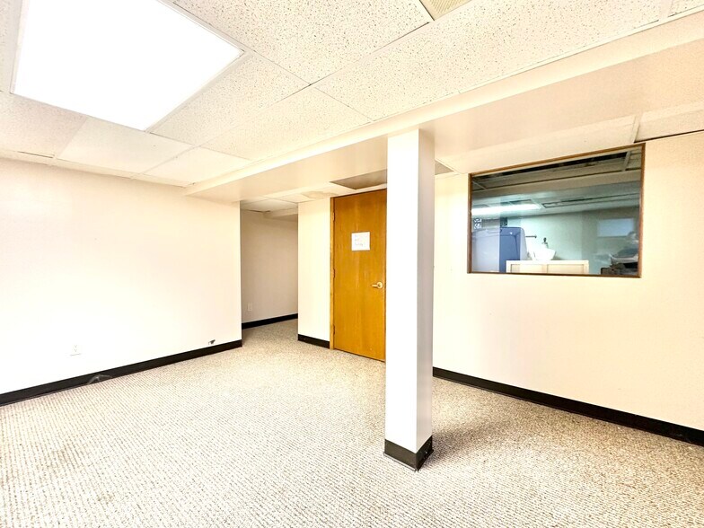 More Photos Of 1275 Joliet St, Dyer General Retail For Sale