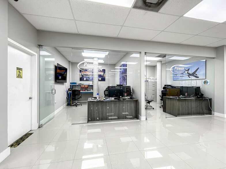 More Photos Of 2550 NW 4th Ct, Fort Lauderdale Warehouse For Sale