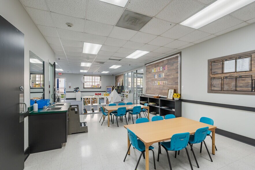 More Photos Of 10002 Camino Bandera, San Antonio Daycare Center For Sale