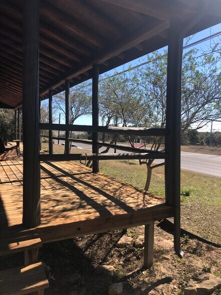More Photos Of 4225 E Highway 290, Dripping Springs Office For Lease