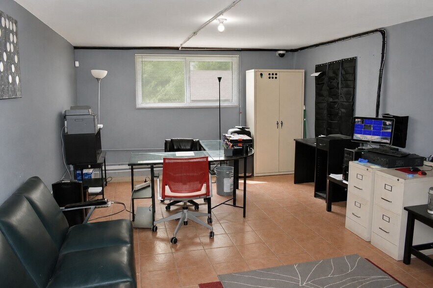 More Photos Of 650-660 Straight St, Cincinnati Apartments For Sale