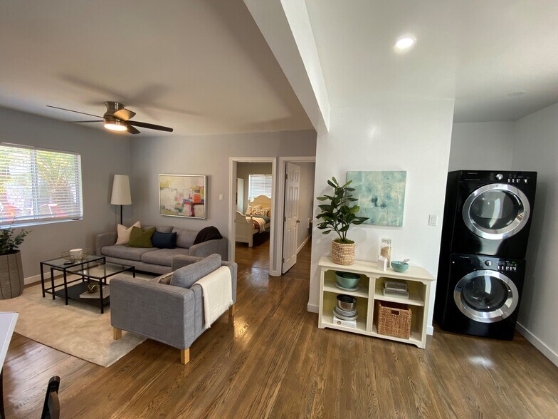 More Photos Of 4409 E 10th St, Long Beach Apartments For Sale