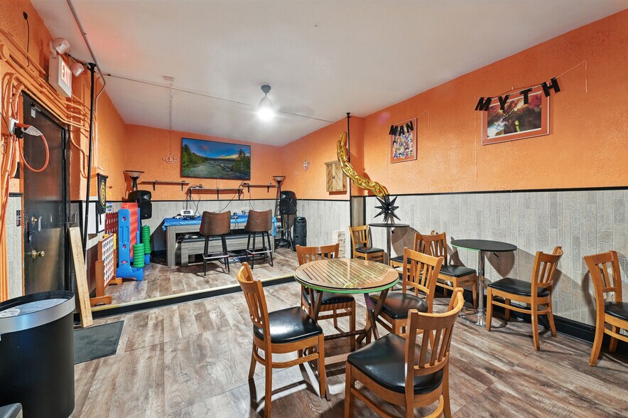 More Photos Of 5431 W Lisbon Ave, Milwaukee General Retail For Sale