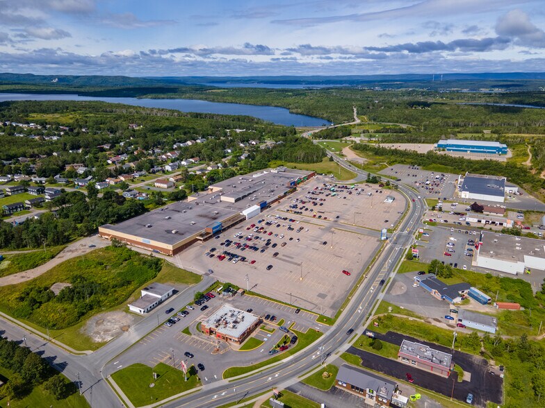 More Photos Of 116 King St, Cape Breton Freestanding For Lease