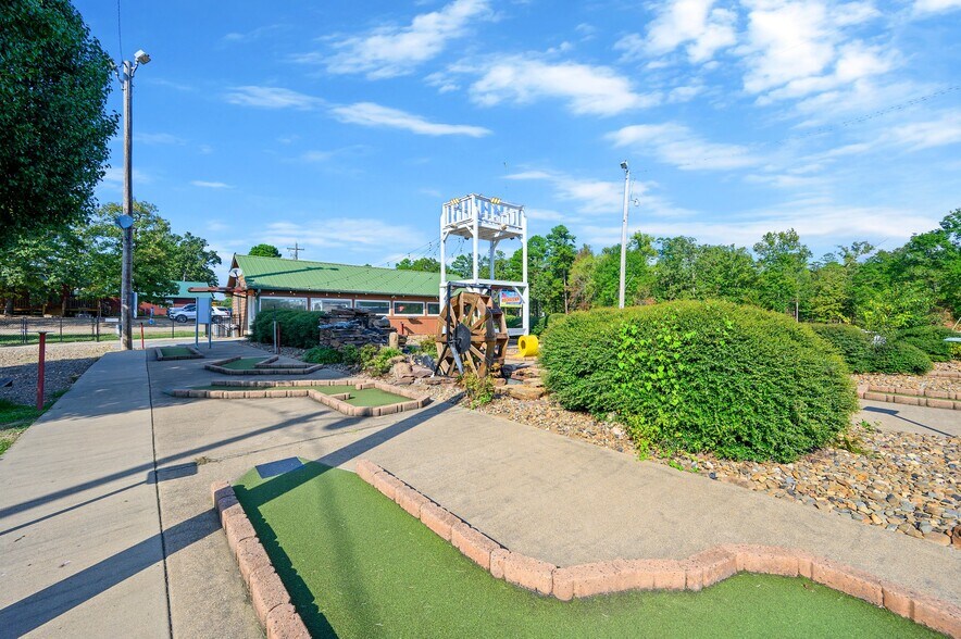 More Photos Of 6659 N US Highway 259, Broken Bow Amusement Park For Sale
