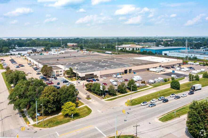 More Photos Of 12171-12281 Beech Daly Rd, Redford Distribution For Lease