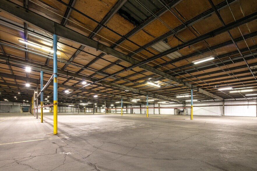 More Photos Of 130 Ecton Rd, Winchester Unknown For Lease