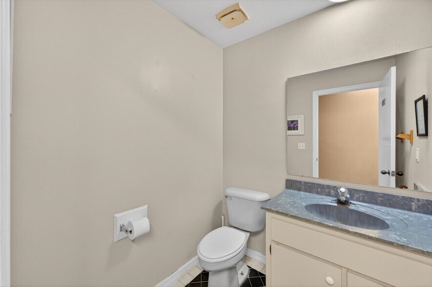 More Photos Of 7 W Main St, Apopka Office For Sale