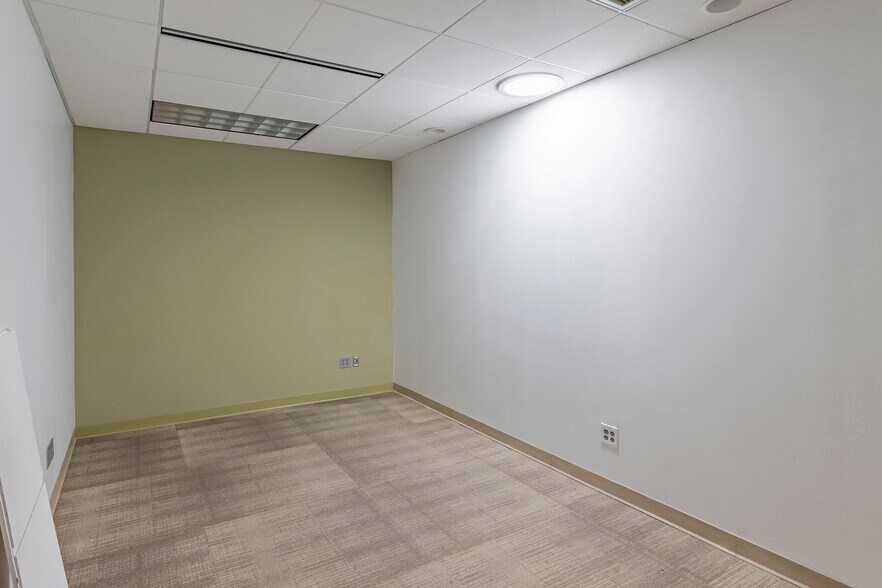 More Photos Of 20 Missouri Research Park Dr, Saint Charles Office For Sale