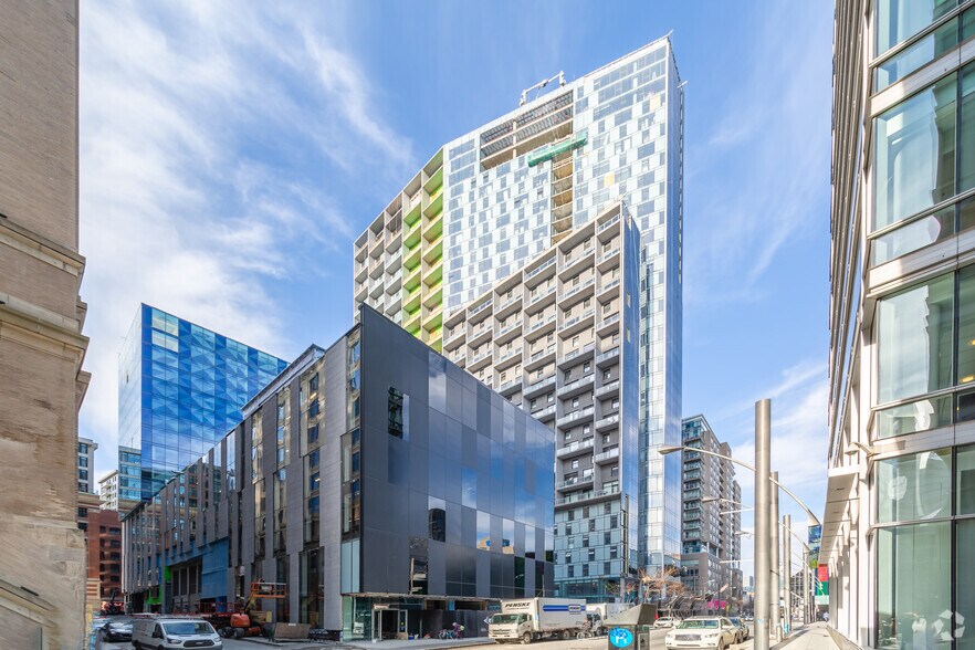 More Photos Of 385 Viger Avenue W Humaniti, Montréal Office For Lease