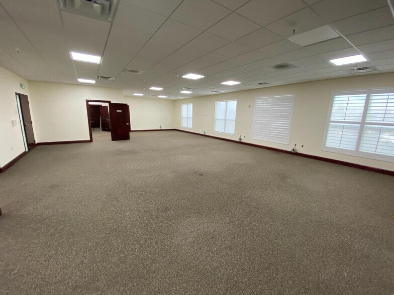 More Photos Of 10520 S 700 E, Sandy Loft Creative Space For Lease