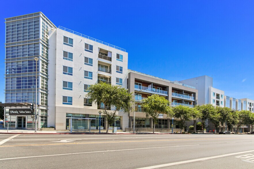 More Photos Of 1234 N La Brea Ave, West Hollywood Apartments For Lease