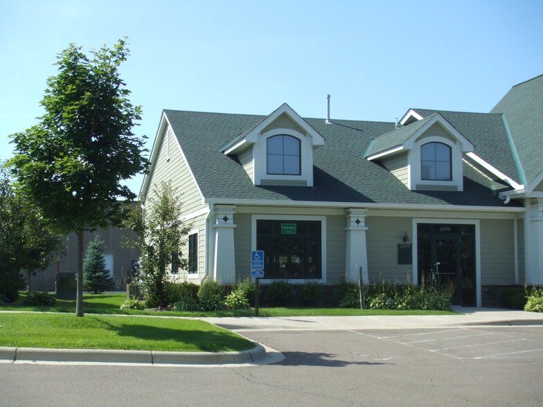 More Photos Of 11149-11157 N Zealand Ave, Champlin Office For Lease