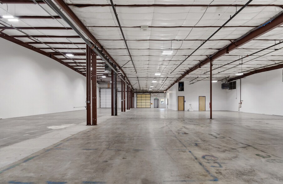 More Photos Of 2925-2929 S Cole Rd, Boise Warehouse For Lease