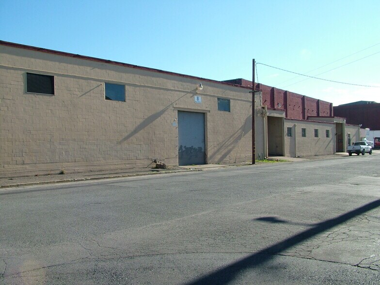 More Photos Of 8 W 9th St, Santa Rosa Warehouse For Lease