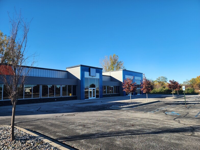 More Photos Of 8845 Gratiot Rd, Saginaw Freestanding For Lease