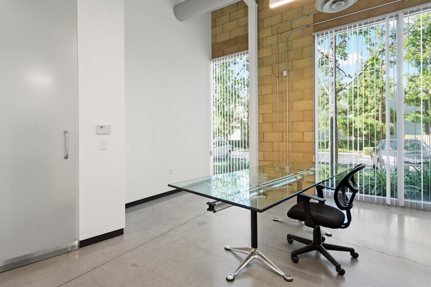 More Photos Of 8801 Research Dr, Irvine Loft Creative Space For Lease