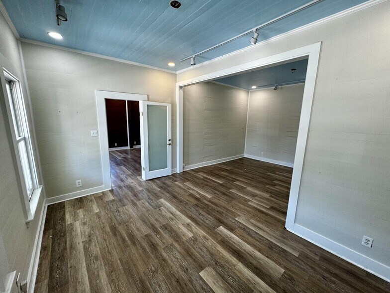 More Photos Of 1213 Truman Ave, Key West Storefront Retail Residential For Lease