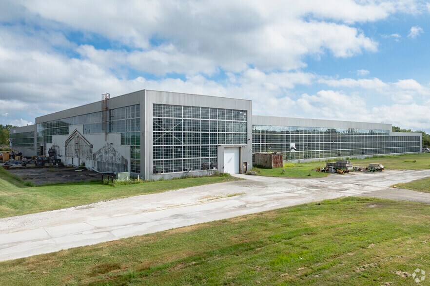 Primary Photo Of 1769 E Broadway St, Northwood Manufacturing For Sale