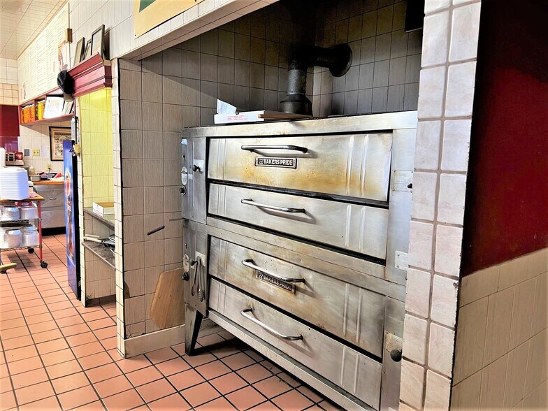 More Photos Of 721 E Main St, Lansdale Restaurant For Sale