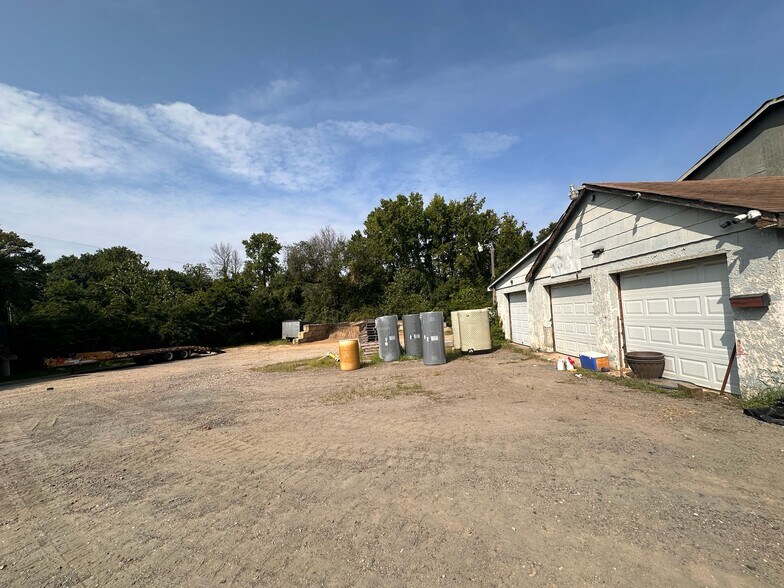 More Photos Of 6924 Fort Smallwood Rd, Baltimore Land For Lease