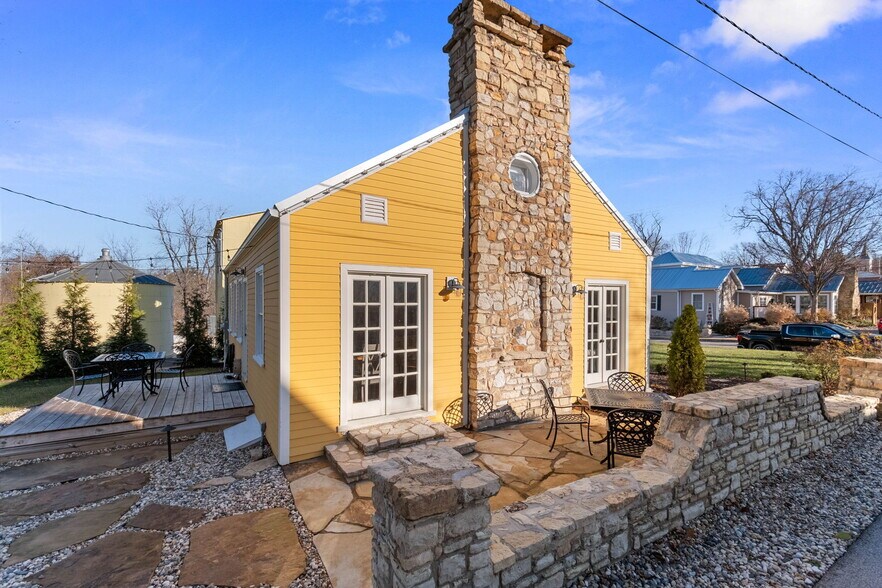 More Photos Of 233 Jackson St, Augusta Specialty For Sale