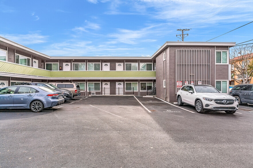 More Photos Of 1180 Saranap Ave, Walnut Creek Apartments For Sale