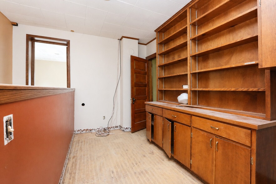 More Photos Of 302 S 2nd St, Polk City Lodge Meeting Hall For Sale