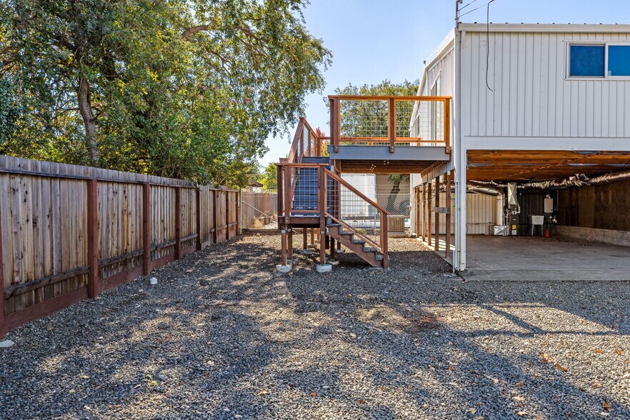 More Photos Of 833 Gravenstein Hwy S, Sebastopol Warehouse For Sale
