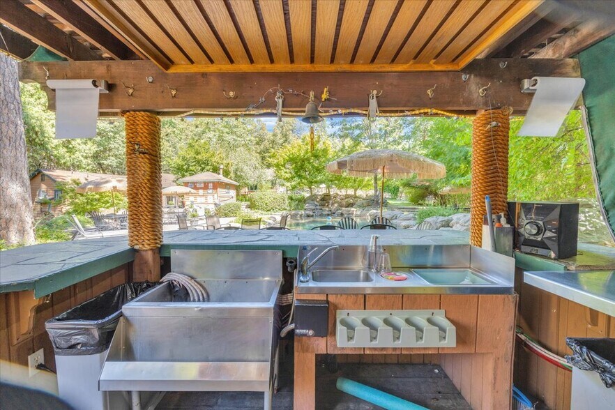 More Photos Of 22732 Middle Camp rd, Sonora Hotel For Sale