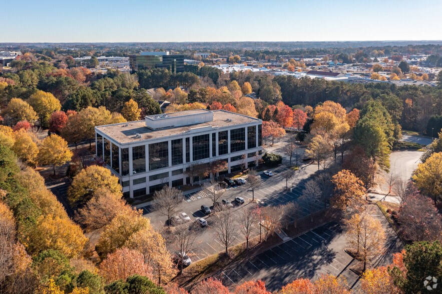 More Photos Of 3805 Crestwood Pky NW, Duluth Unknown For Lease