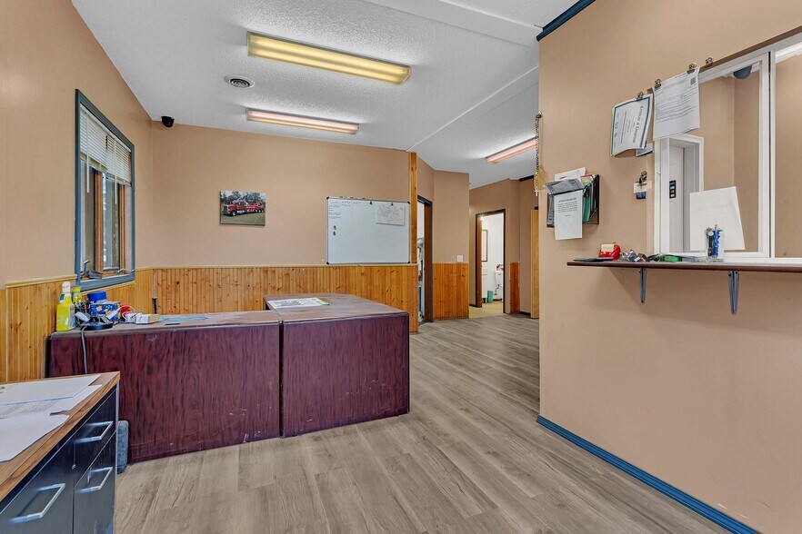 More Photos Of 16609 State Highway 371, Brainerd Manufacturing For Sale