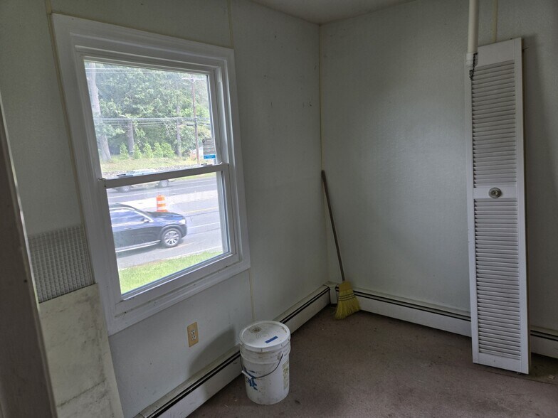 More Photos Of 360 Us-46, Mountain Lakes Freestanding For Sale