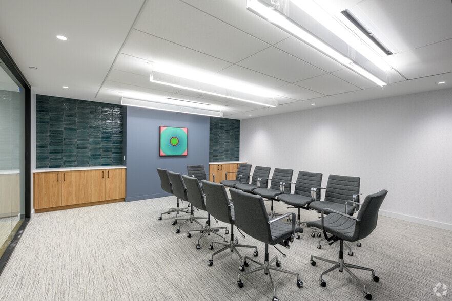 More Photos Of 515 King St, Alexandria Office For Lease