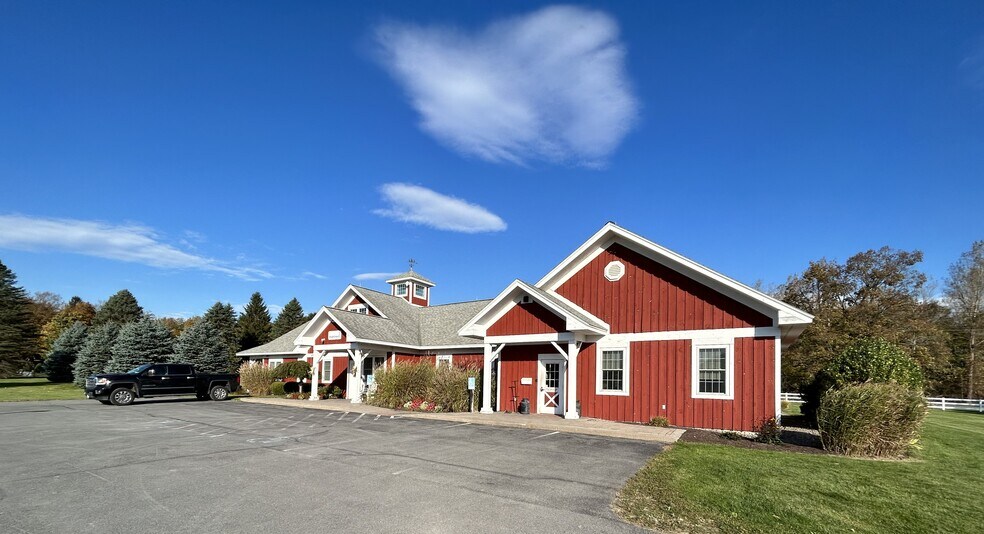 More Photos Of 6810 E Seneca Tpke, Jamesville Specialty For Sale