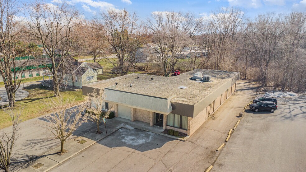 More Photos Of 3588 Center Ave, Essexville Medical For Sale