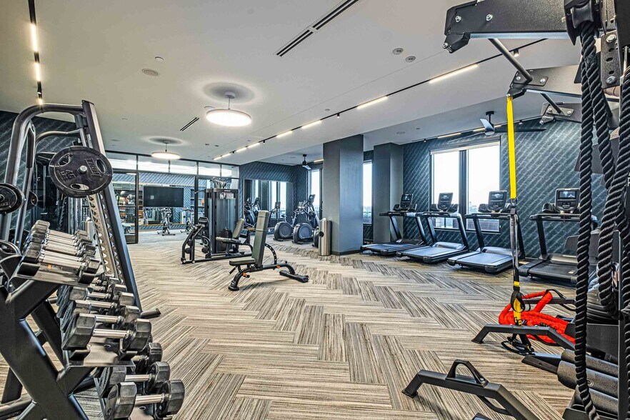 More Photos Of 1331 Spring St NW, Atlanta Unknown For Lease