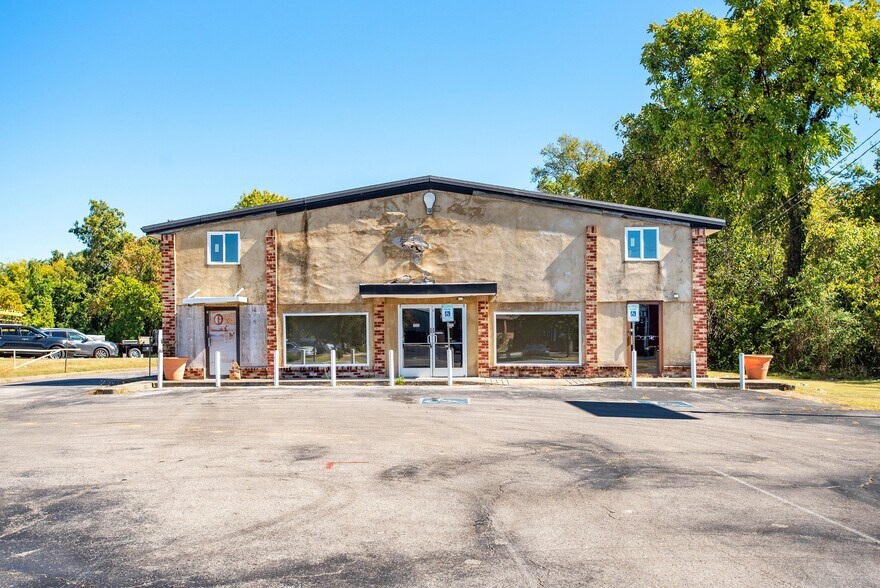 More Photos Of 707 S Cumberland St, Lebanon Storefront Retail Office For Sale