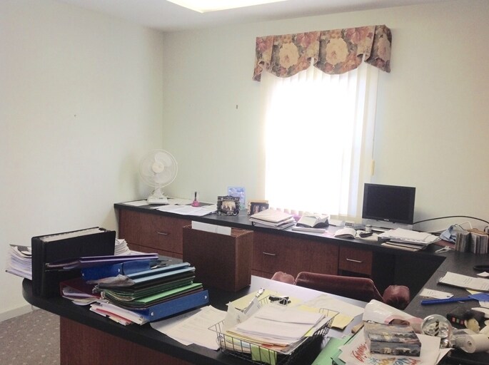 More Photos Of 239 E Main St, Clinton Office For Sale